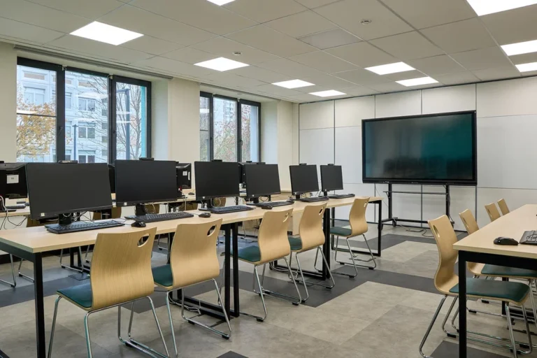 Школа Фото карусель №14